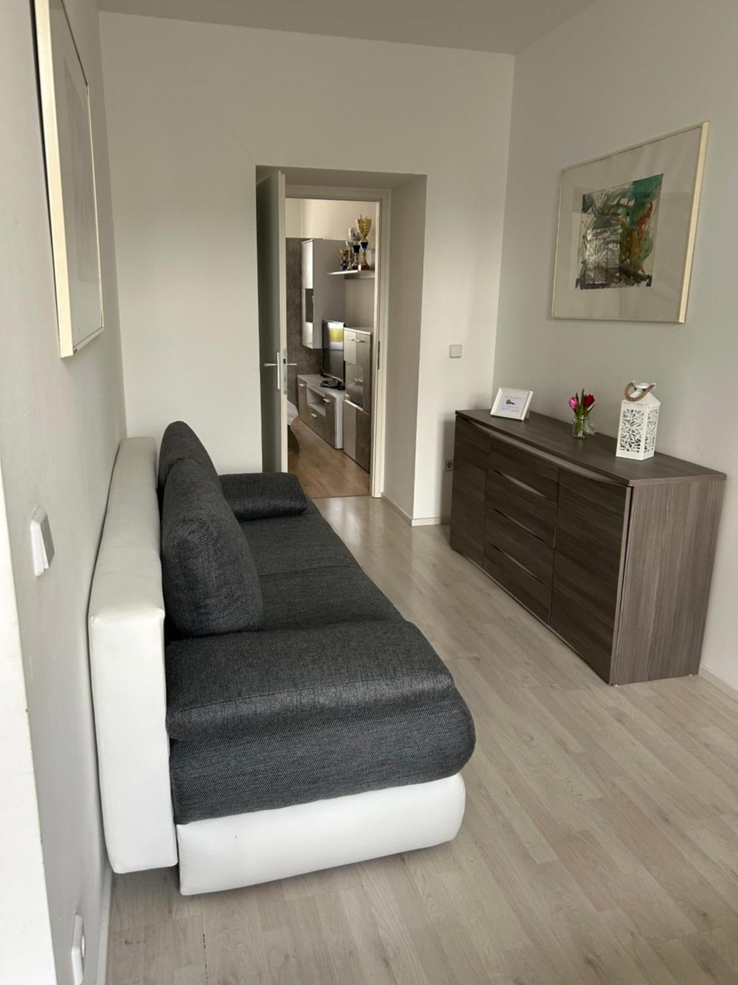 Schoene, Helle Wohnung In Stadtnaehe Вена Экстерьер фото