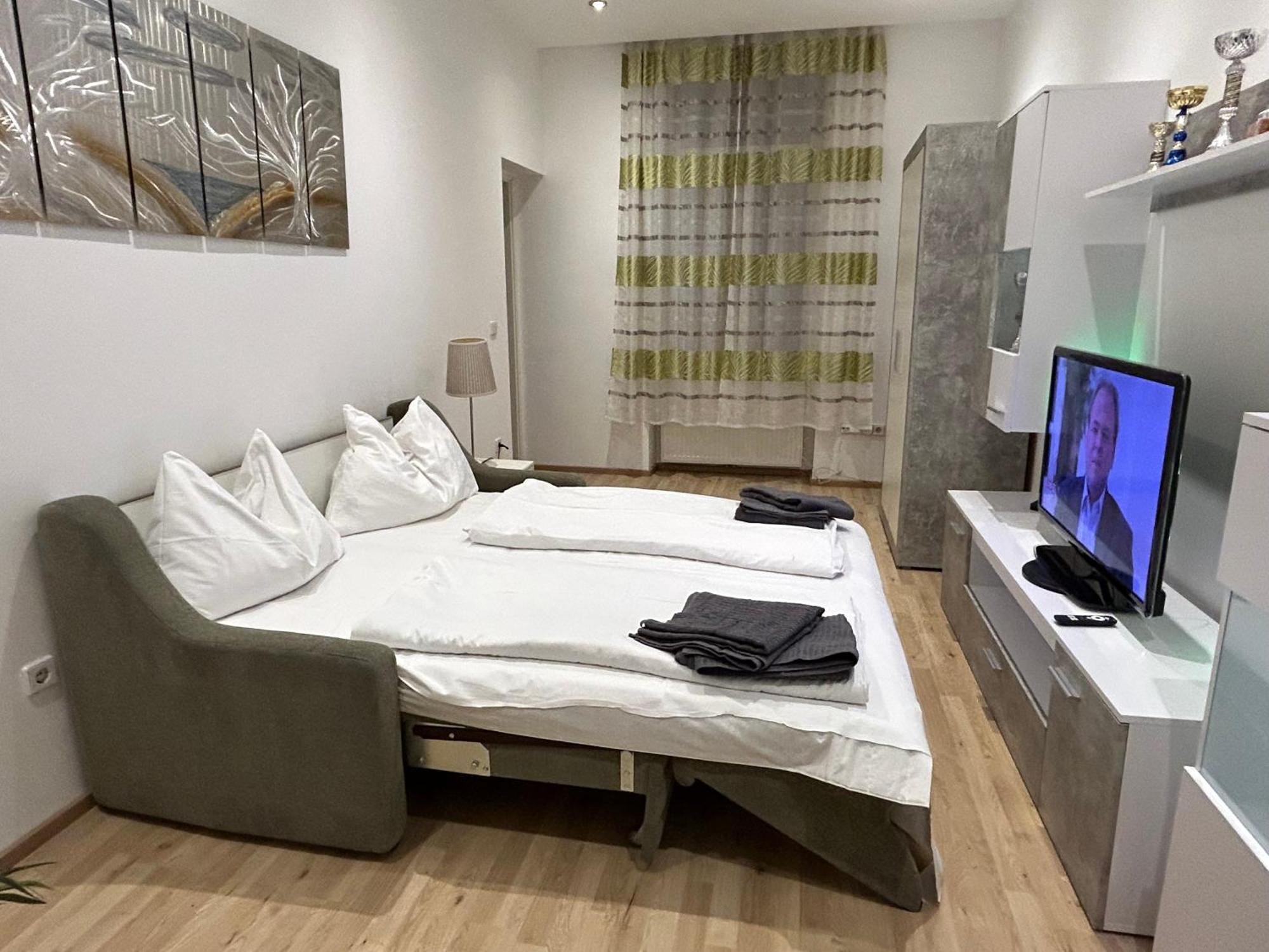 Schoene, Helle Wohnung In Stadtnaehe Вена Экстерьер фото