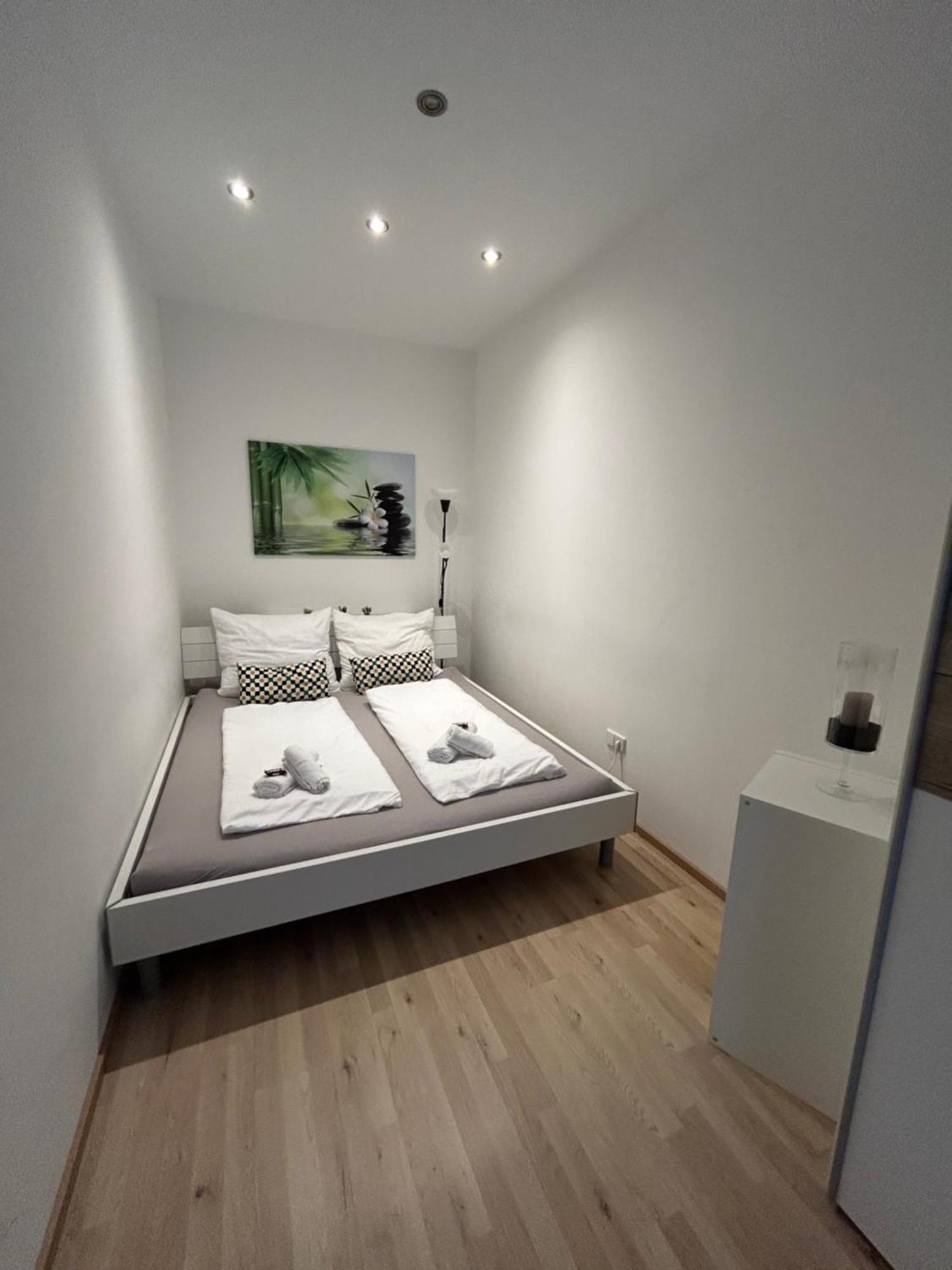 Schoene, Helle Wohnung In Stadtnaehe Вена Экстерьер фото