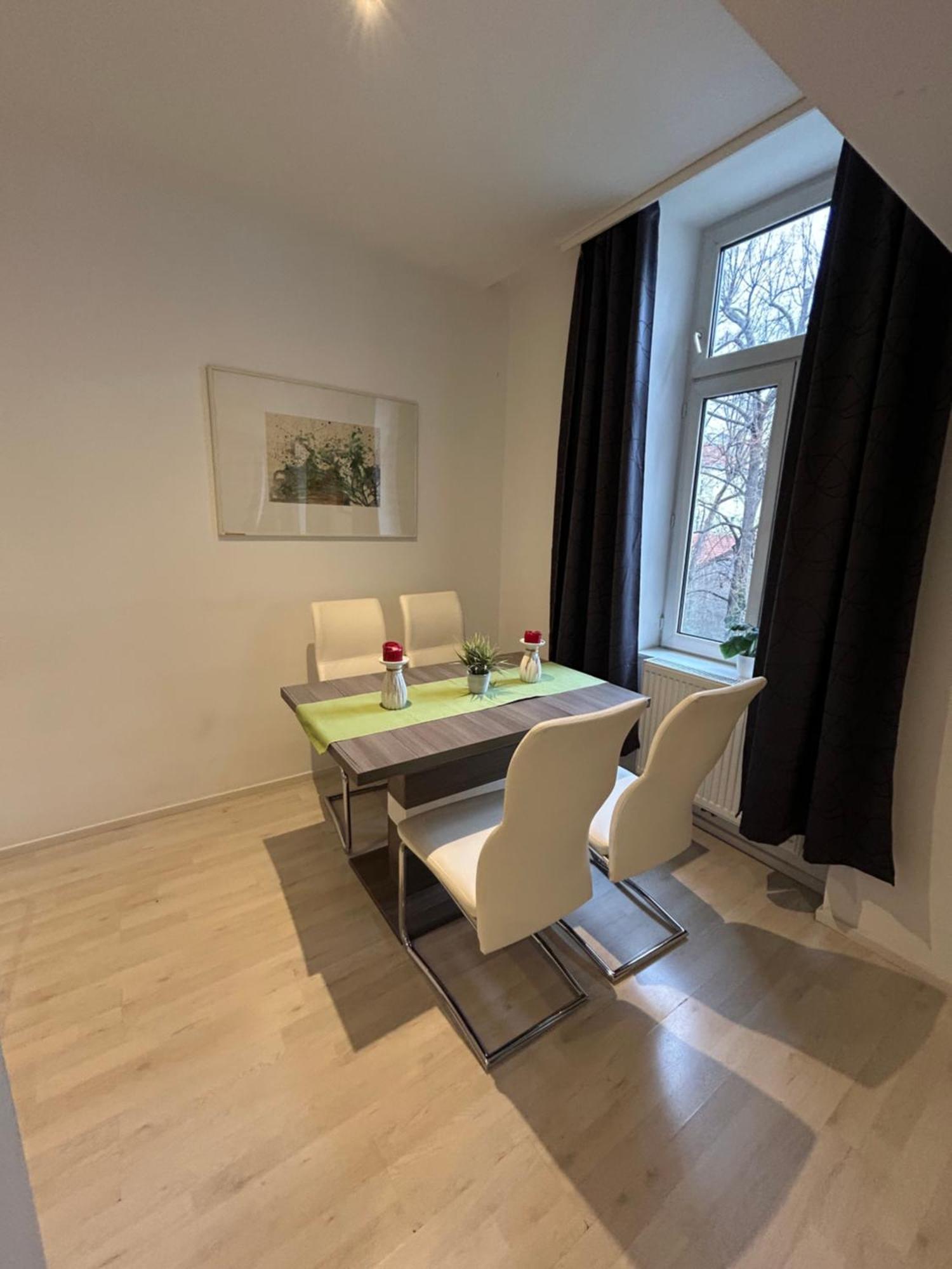 Schoene, Helle Wohnung In Stadtnaehe Вена Экстерьер фото