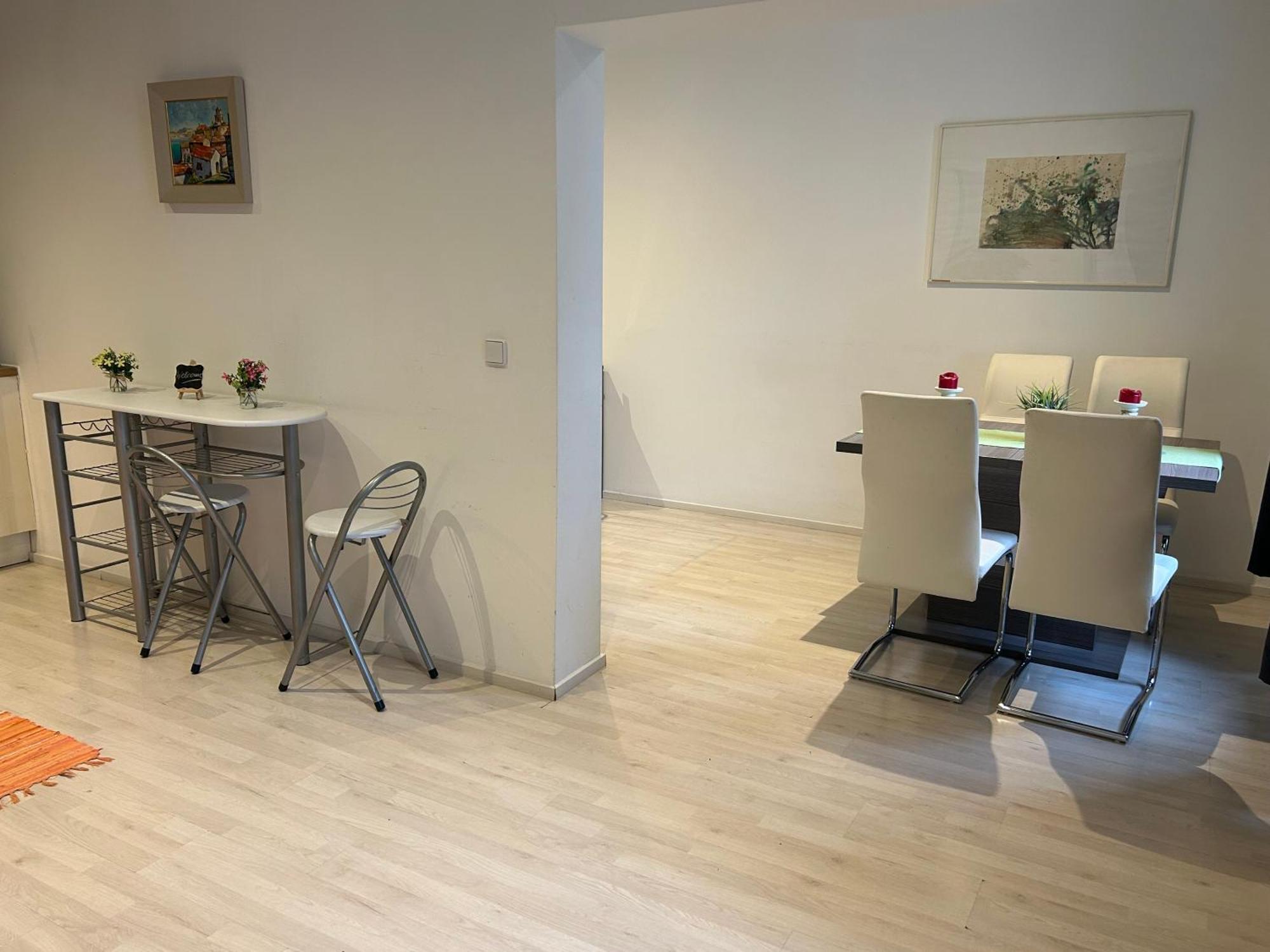 Schoene, Helle Wohnung In Stadtnaehe Вена Экстерьер фото