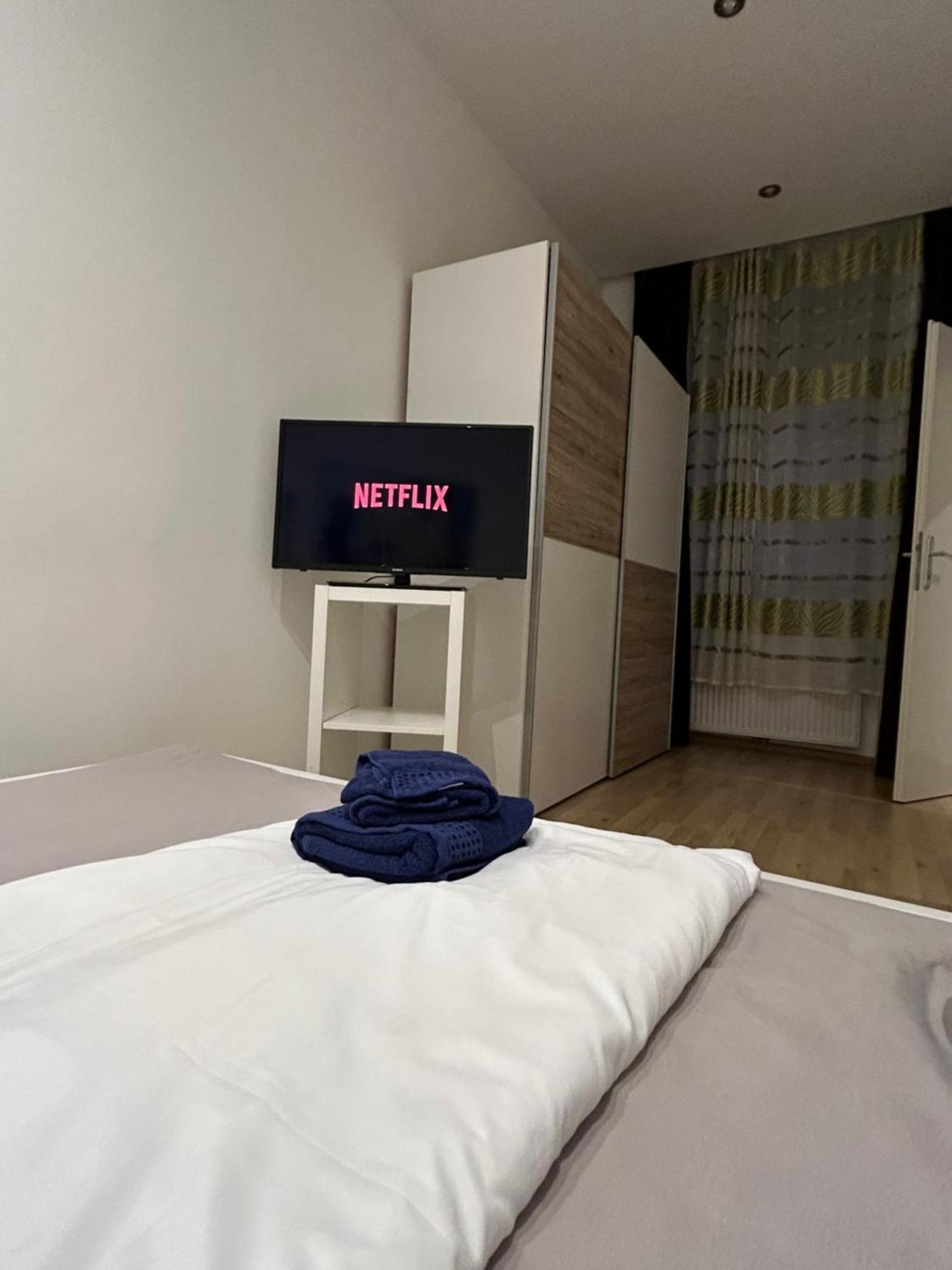 Schoene, Helle Wohnung In Stadtnaehe Вена Экстерьер фото